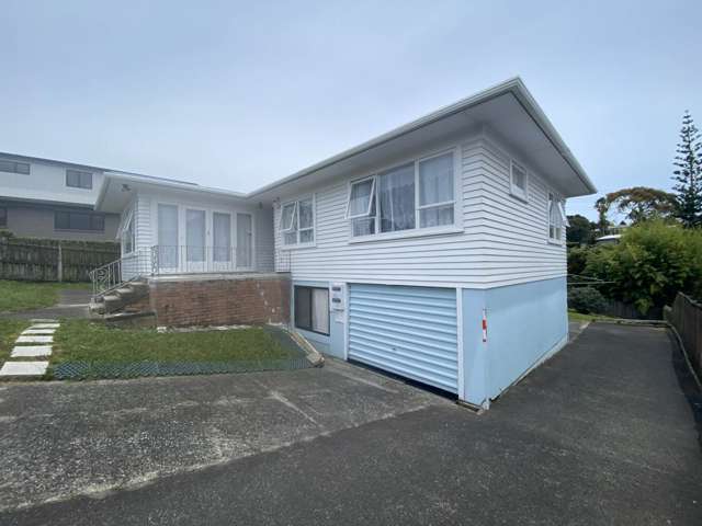 3-Bedroom Family Home with 2 Separate Toilets ...