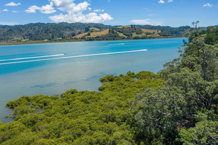 61 Tangiteroria Lane Pauanui_30