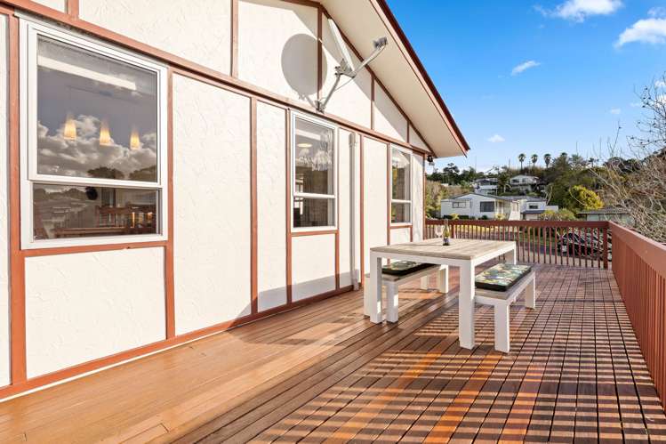 91 Langana Avenue Browns Bay_38