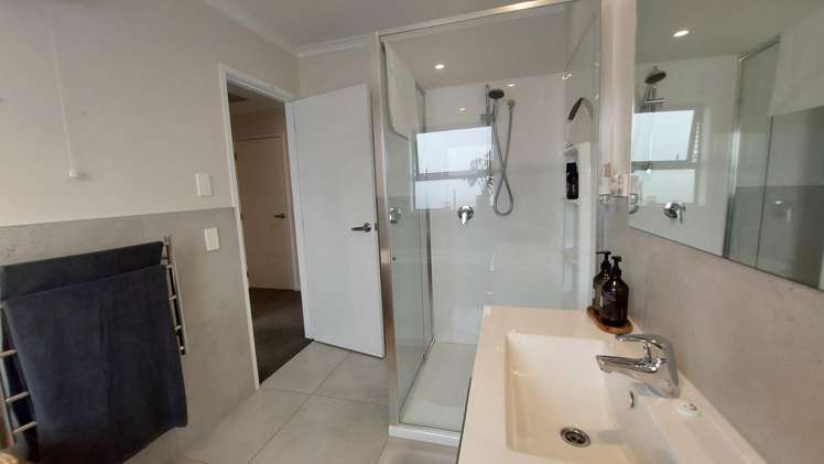 12 Lily Way Pyes Pa_15