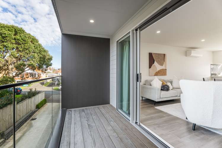 3/13 Beatrix Street_1