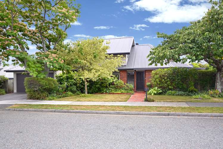 21 Farnham Drive Richmond_0