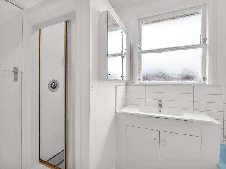 9 Duna Place Takaro_13