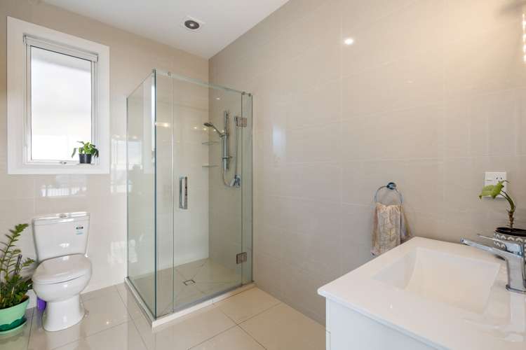 19 Bay Heights Governors Bay_13