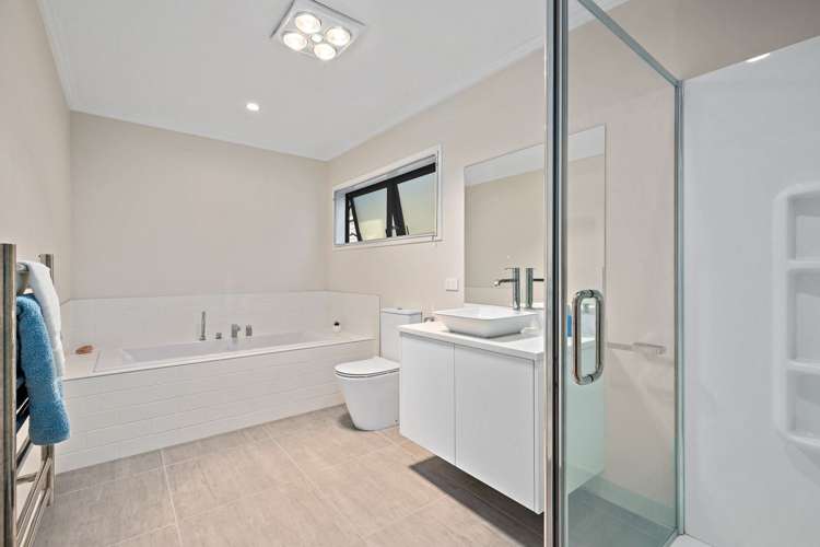 14 Sacred Kingfisher Road Hobsonville_7