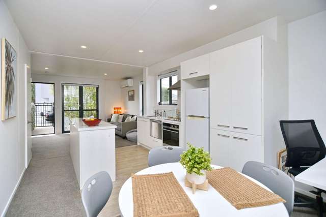 14/14 Buffon Street Waltham_2