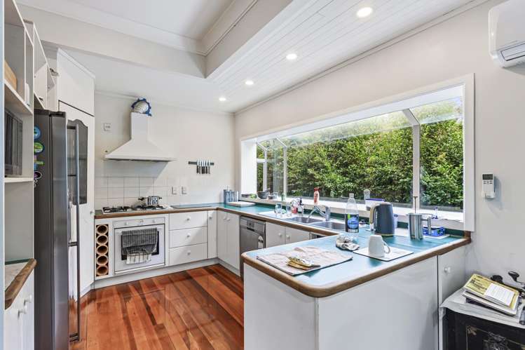 516 West Coast Road_3