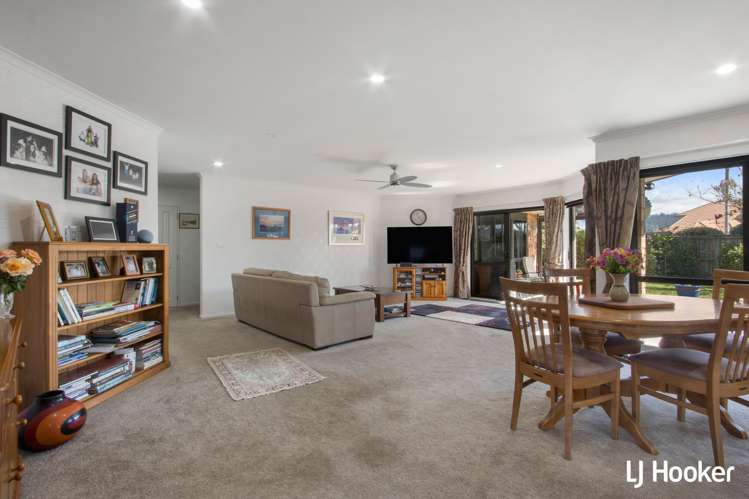 3 Athenree Heights Athenree_13