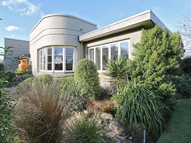 379 Queens Drive Windsor_14