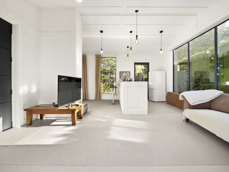 3 Peace Street Taieri Mouth_15