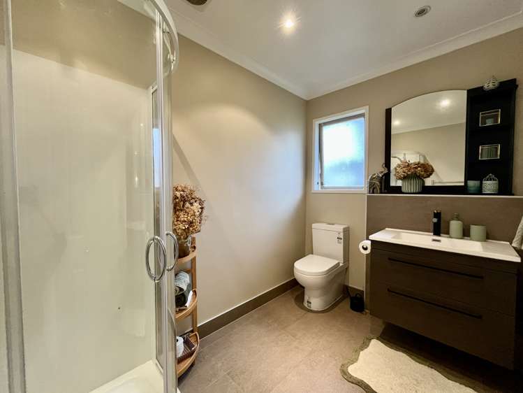 73 Angelo Avenue Howick_12