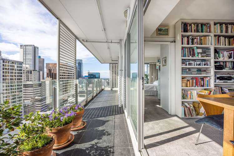 2002/6 Lorne Street_0