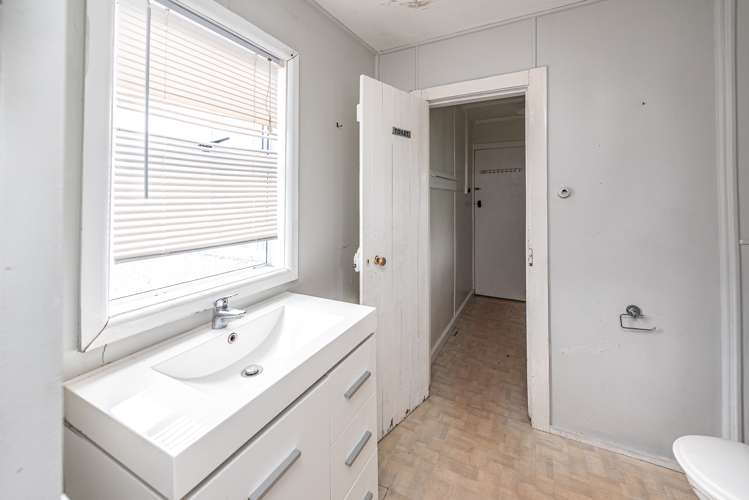 20 Kowhai Street Castlecliff_13