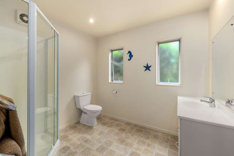 8 Broadview Road Opua_16