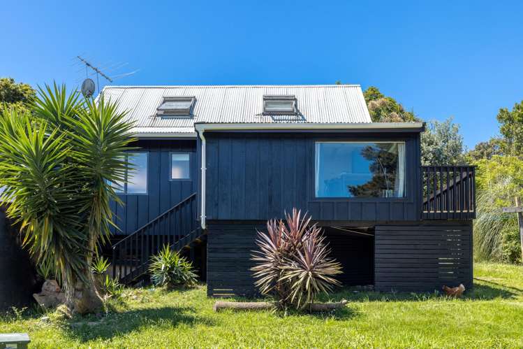 19 Te Makiri Road Onetangi_22