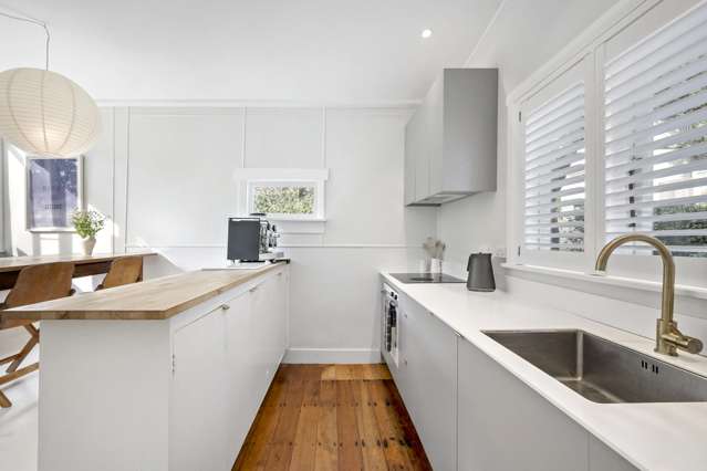 27 Rona Street Eastbourne_2