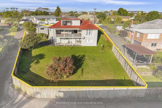 Elevated & Sunny with Loads of Potential on 600m2