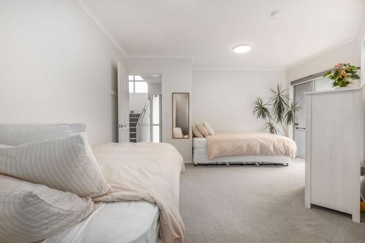 59 The Esplanade Raumati South_16