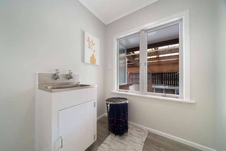 38 Kohekohe Street New Lynn_16