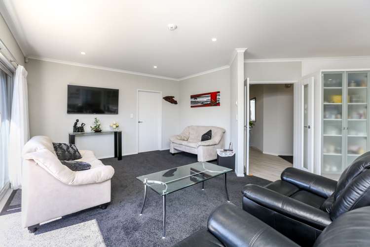 1 Manurau Crescent Merrilands_3