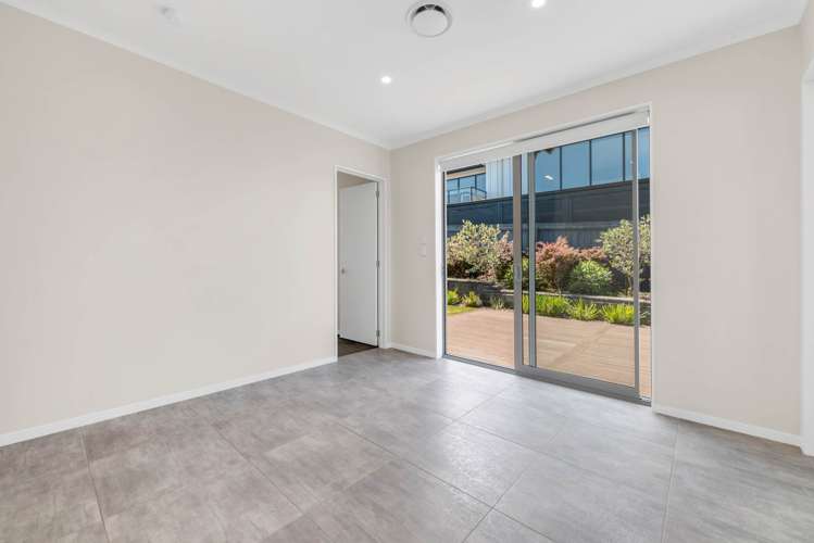 152 Ninth View Avenue Beachlands_21