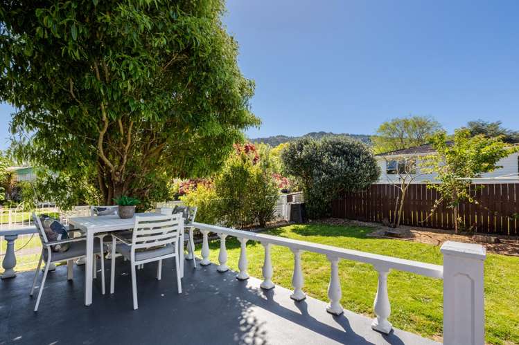 2 Monterey Place Totara Park_16