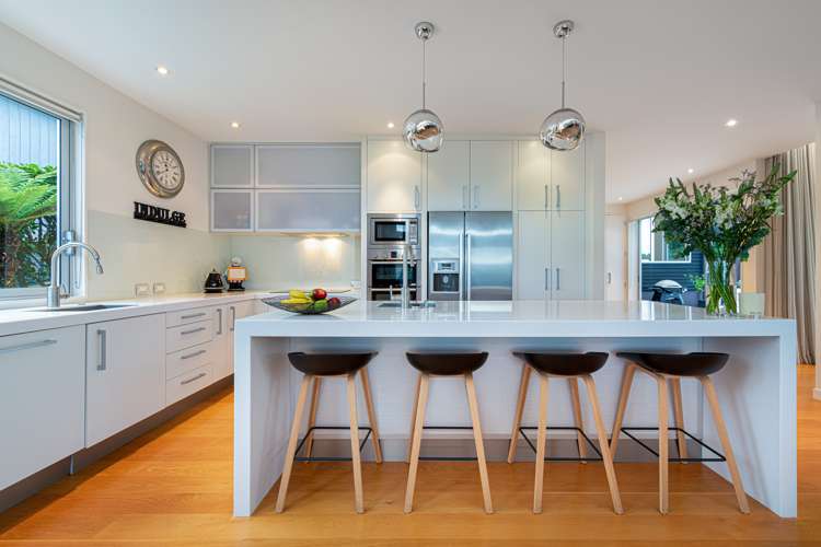 23 Whitby Crescent Mairangi Bay_16