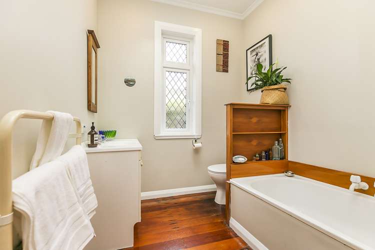 65 Kauri Street Miramar_12