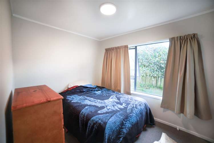 2/73 Etherton Drive Manurewa_8