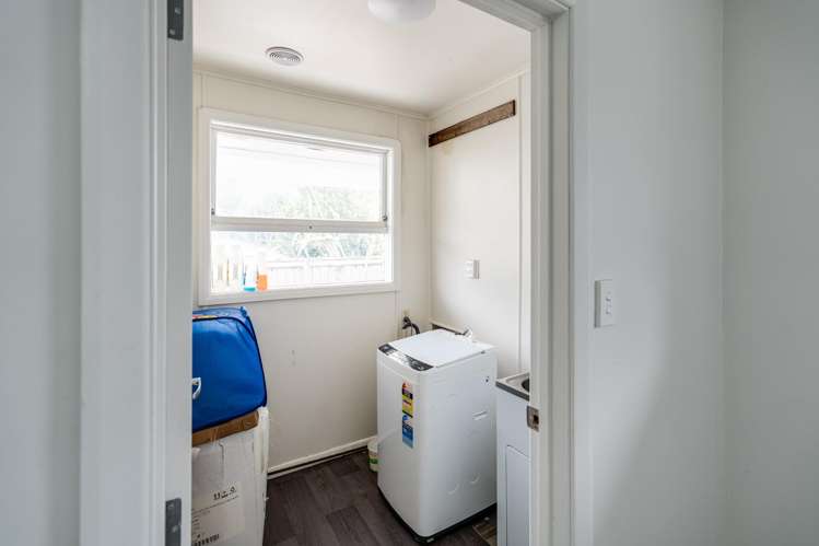 21 Saxbys Road Glenview_11