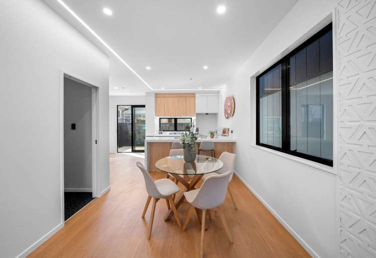 4/32 Bradbury Road Botany Downs_10
