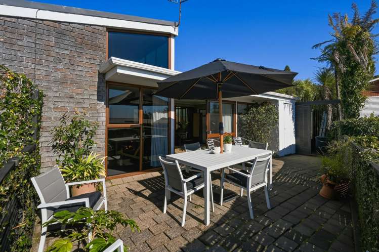 2 Exeter Place Tihiotonga_23