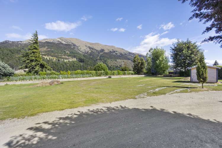 17 Parry Crescent Lake Hawea_4