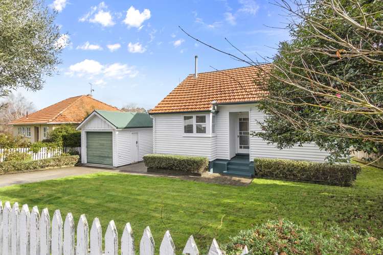 27 Bledisloe Terrace Hamilton East_20