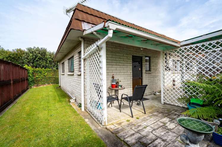 4/1 Saint Olpherts Avenue Hamilton East_11