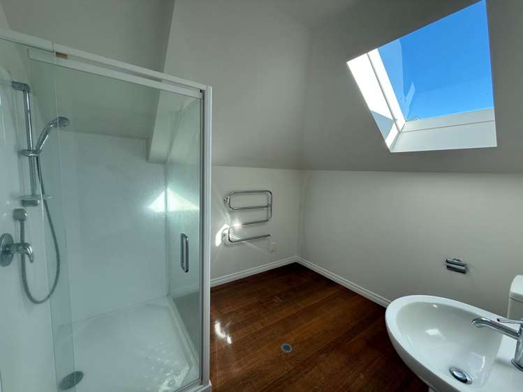 10 Villa Court Eastern Beach_14