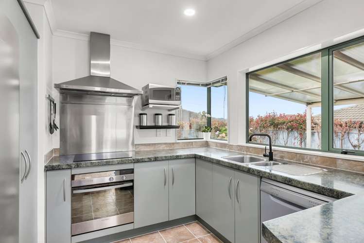 12 Percy Kinsman Crescent_1