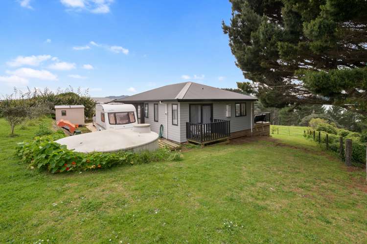 146 Maukutea Drive Kawhia_20