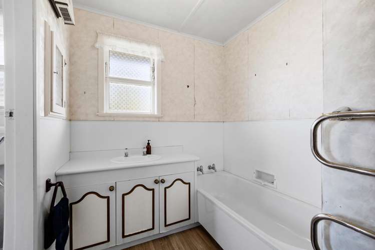 1 York Place Matamata_9