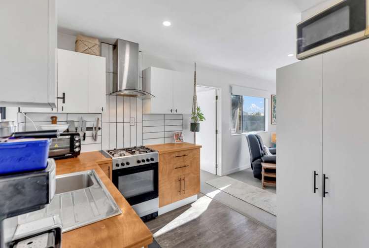 57 Princes Street Waikari_15