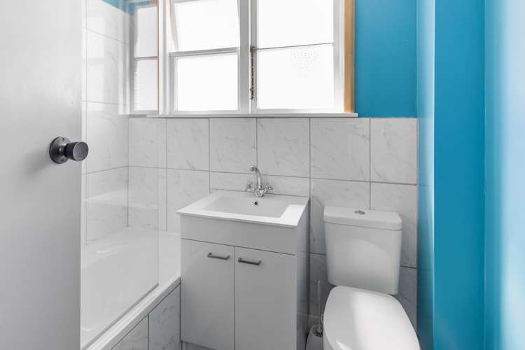 77 Andrew Street Marchwiel_16