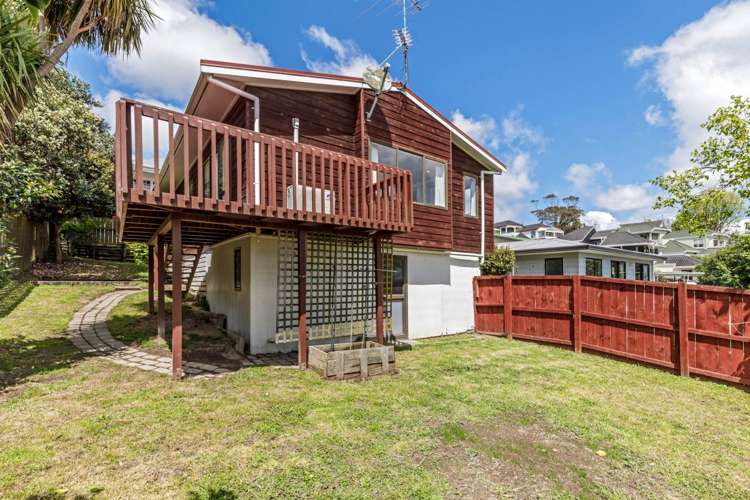 2/148 Sunset Road Unsworth Heights_22