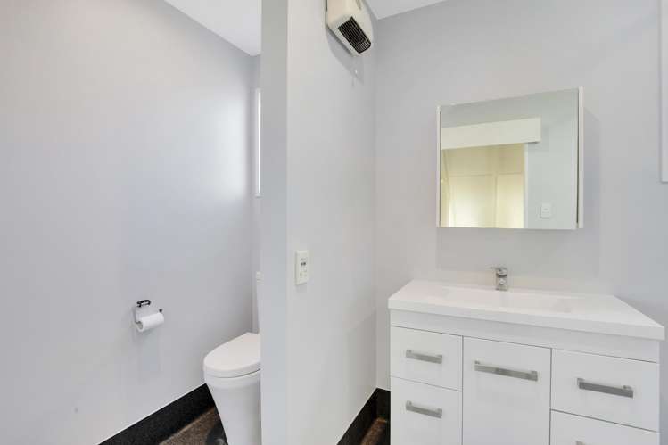 2/10 Nortons Road Avonhead_13