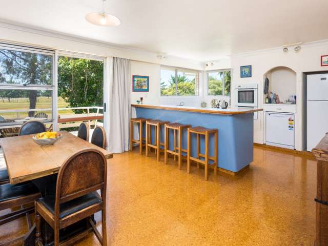 249 New Renwick Road Burleigh_2