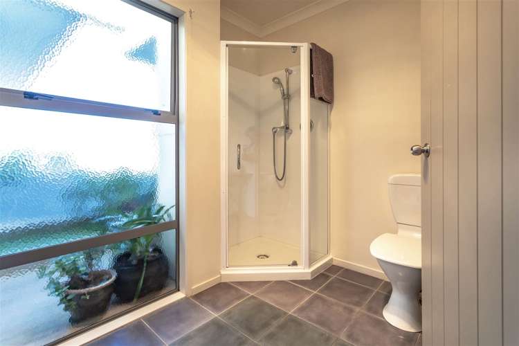 114 Alexander Close Thames_12