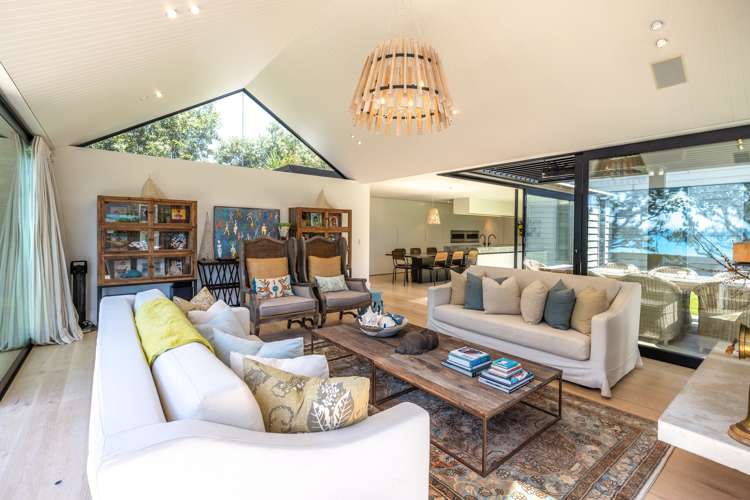 38 Beach Parade Oneroa_13