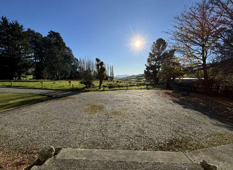 563 Caroline Valley Road Lumsden Surrounds_16