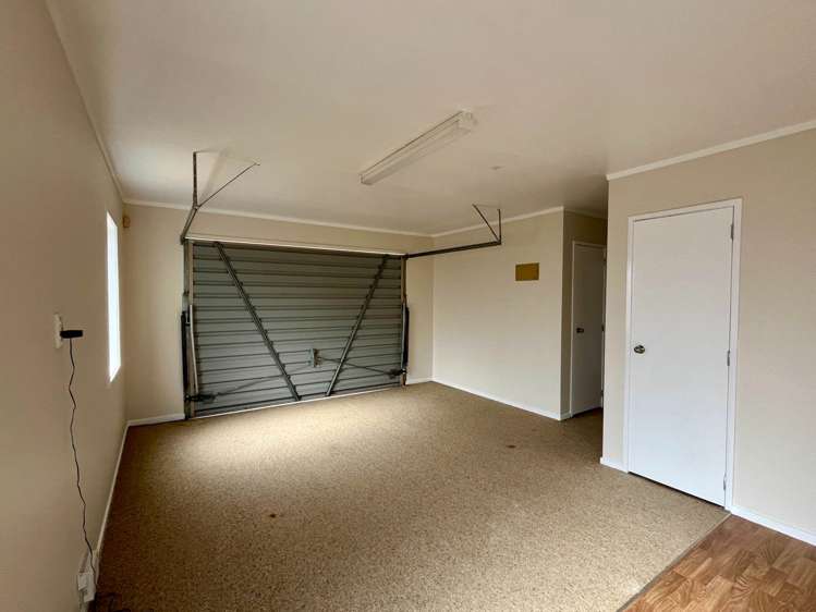 5 Oakhaven Place Ranui_16