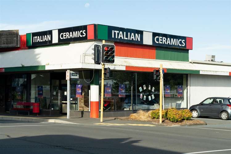 438-442 Cuba Street Alicetown_10