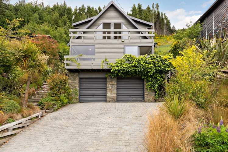 15 Caples Place Fernhill/Sunshine Bay_24